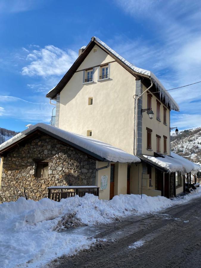 Hotel Genepi Beuil Exterior photo